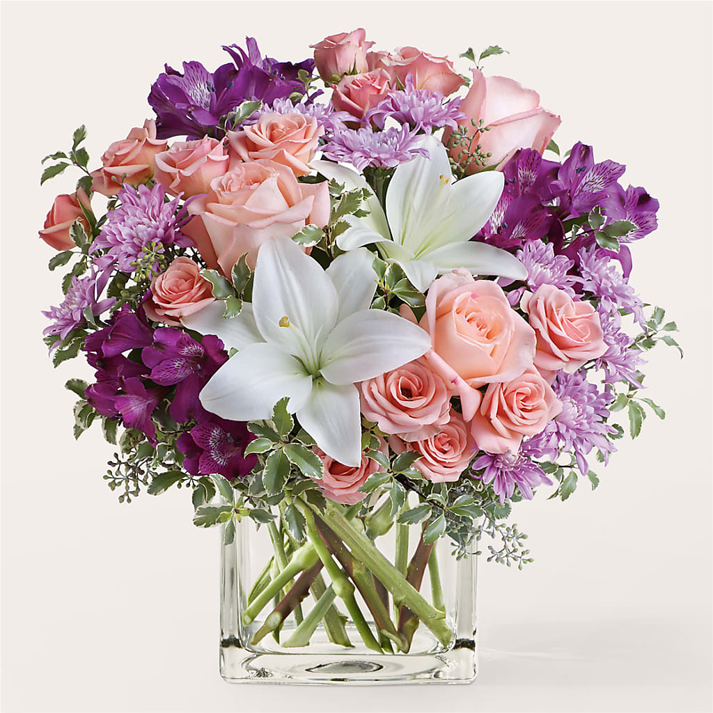 Mani Pedi Bouquet – Bloom Boutique Ny, Lake Grove NY