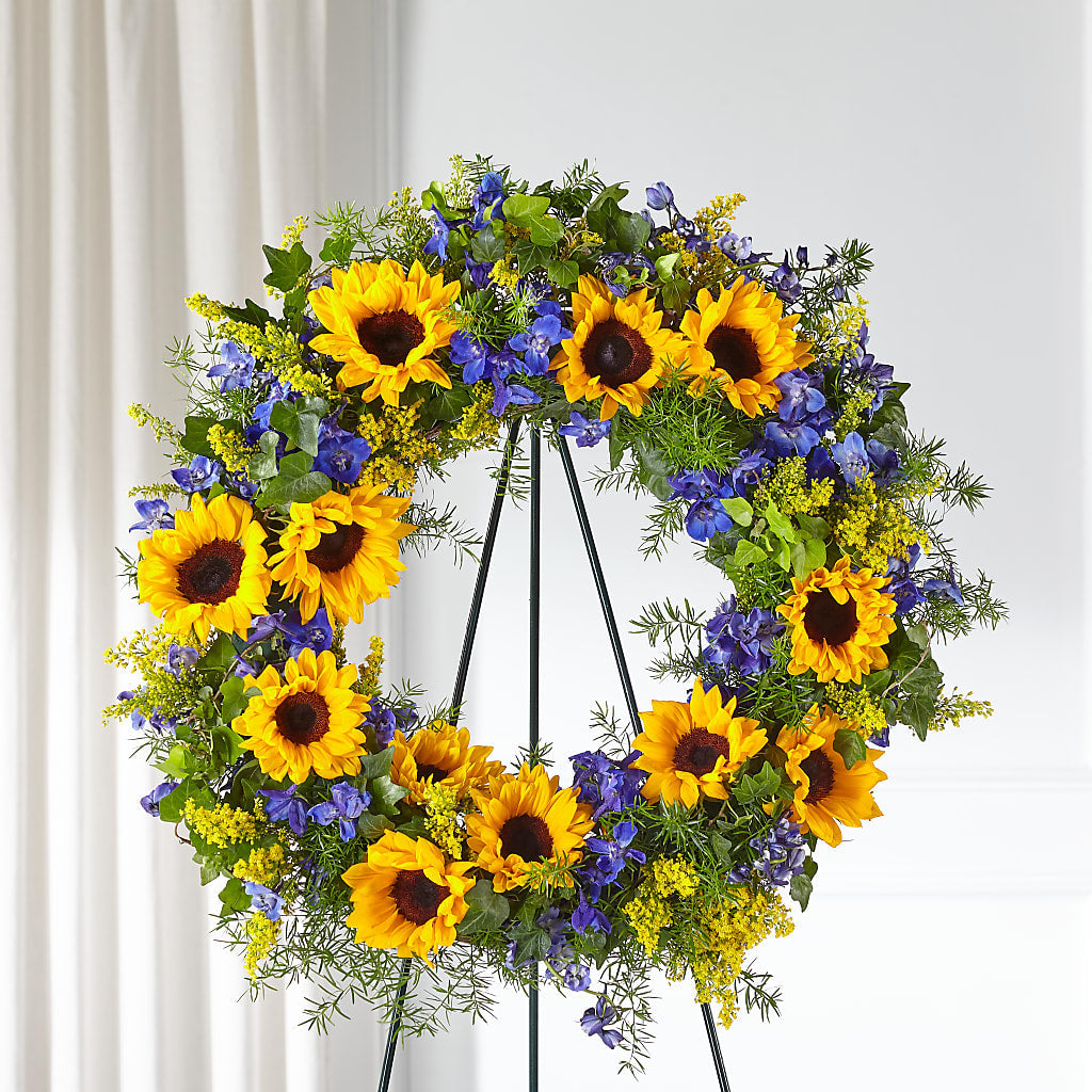 Bright Rays Wreath – Bloom Boutique Ny, Lake Grove NY