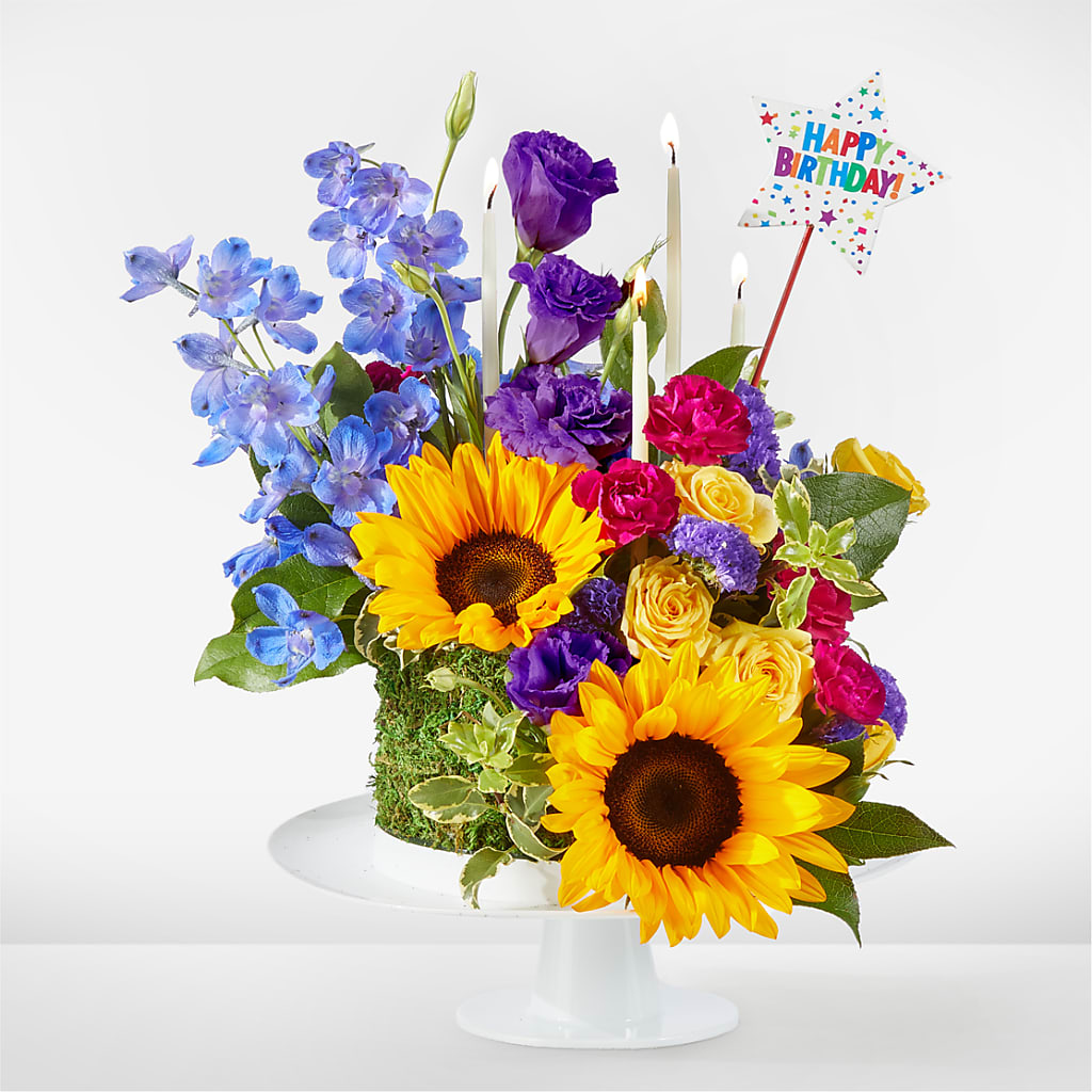 Star of the Day Floral Cake – Bloom Boutique Ny, Lake Grove NY