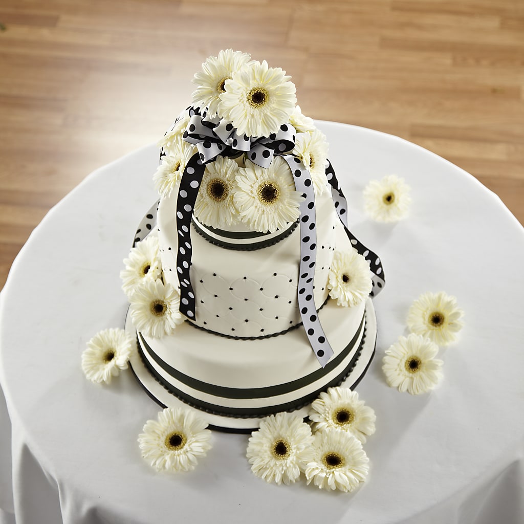 Simple Sophistication Cake Décor – Bloom Boutique Ny, Lake Grove NY