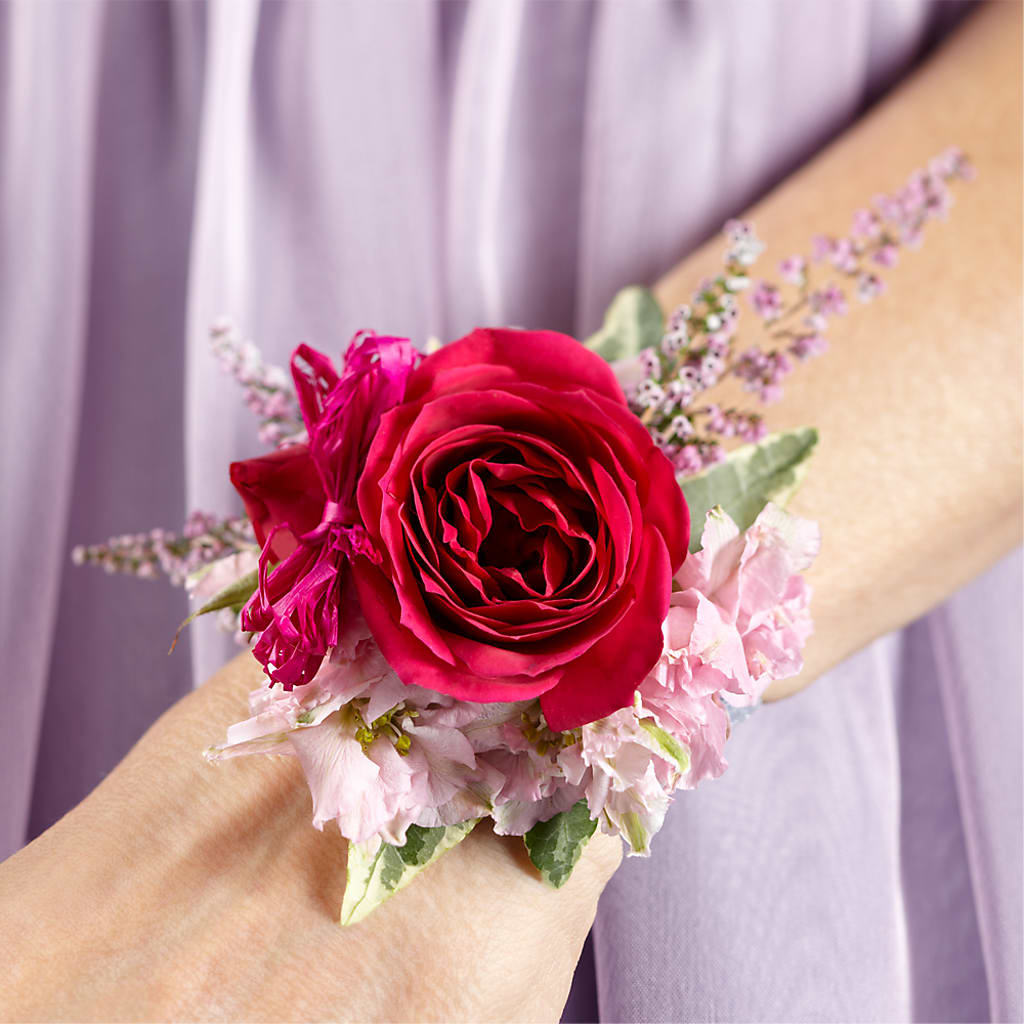 Rose Charm Corsage – Bloom Boutique Ny, Lake Grove NY