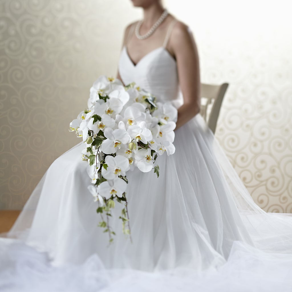 Classic White Bouquet – Bloom Boutique Ny, Lake Grove NY