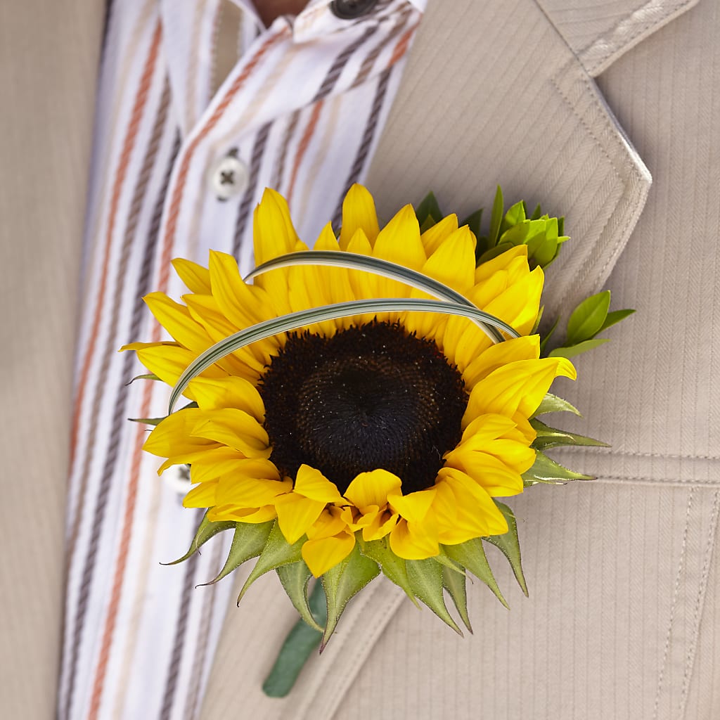 Free Spirit Boutonniere – Bloom Boutique Ny, Lake Grove NY
