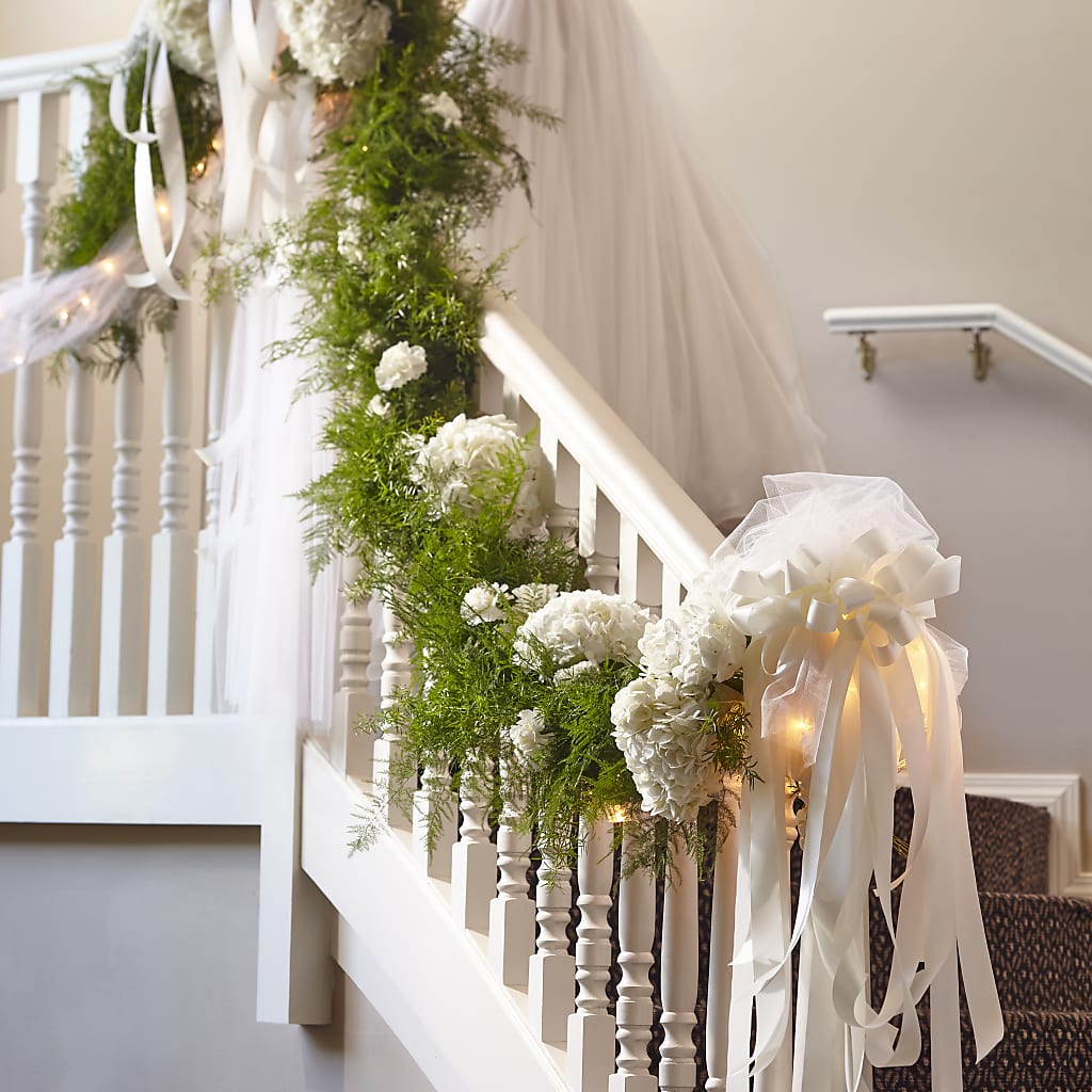 Champagne Dreams Garland – Bloom Boutique Ny, Lake Grove NY