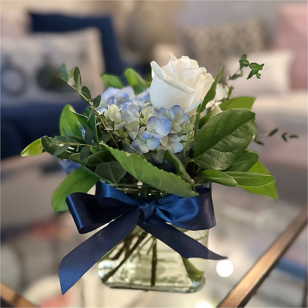 Sky Blue Delight Bouquet –  Bloom Boutique Ny, Lake Grove NY