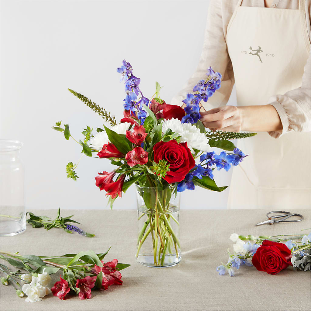 Star Spangled - A Florist Original –  Bloom Boutique Ny, Lake Grove NY