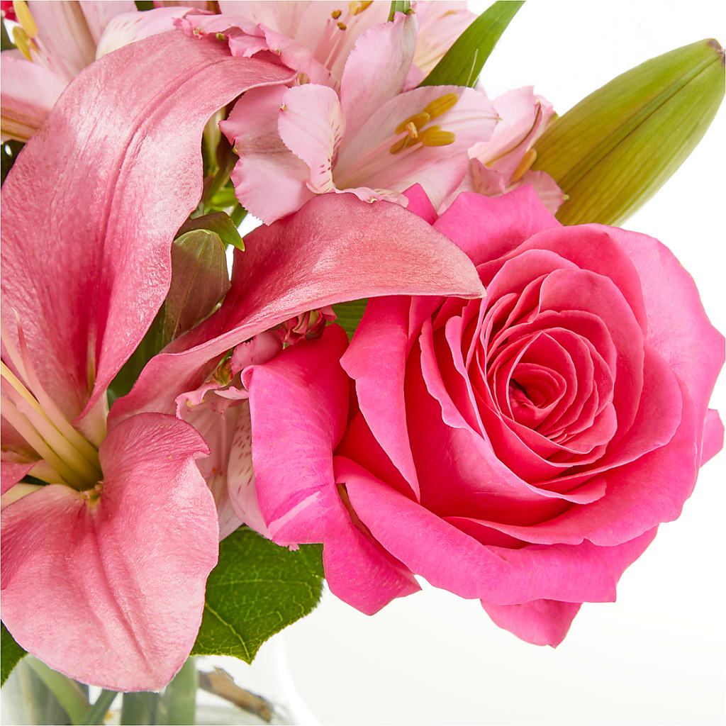 Lots of Love Bouquet –  Bloom Boutique Ny, Lake Grove NY